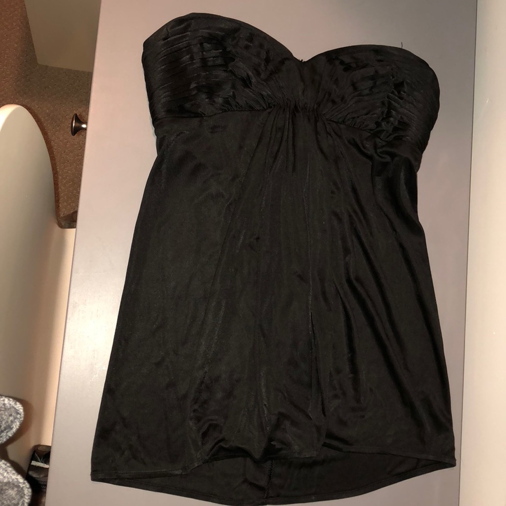 BCBGMAXAZRIA black pleated strapless top